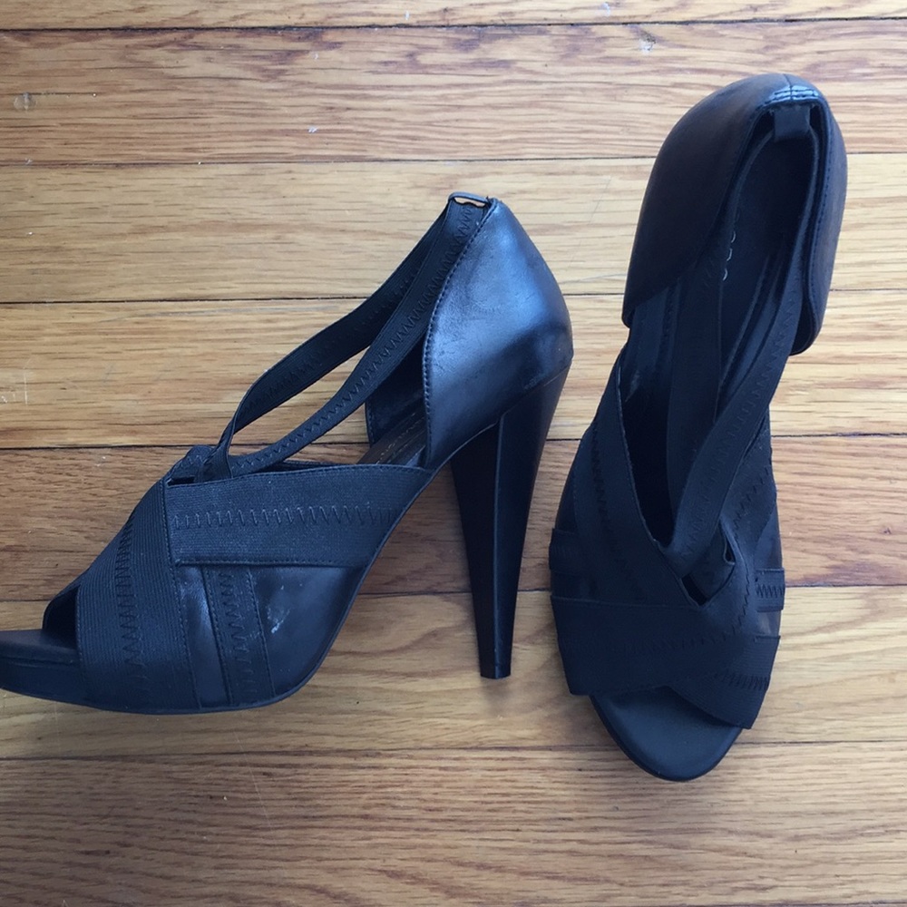 BCBG Generation black heels - Picture 2 of 4